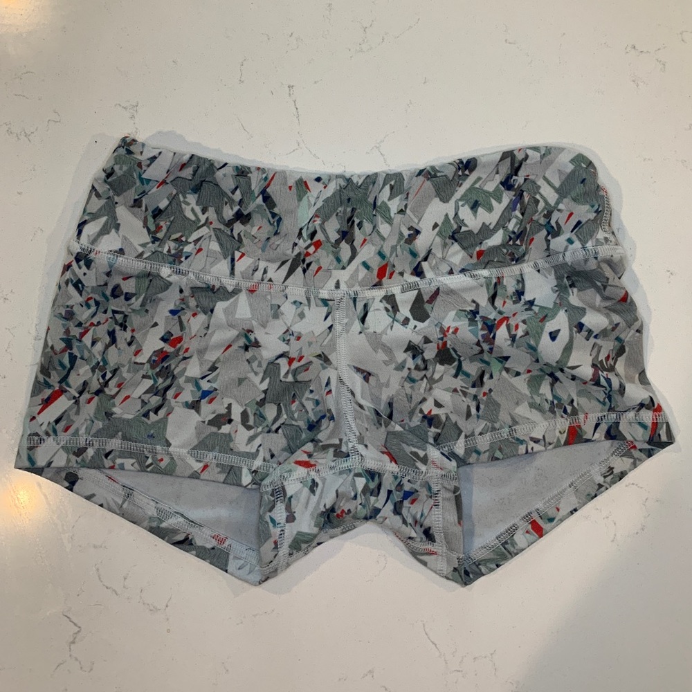 Abstract Fleos